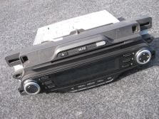 RADIO CD ALFA GIULIETTA ORYGINAŁ BOSCH 1560968770