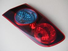 LAMPA PRAWY TYŁ W KLAPĘ CROMA II 05-10 51727251 EUROPA BIELSKO
