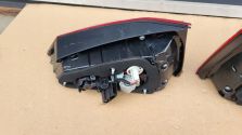 Lampa tylna TYŁ PRAWA w klapę Seat Ateca 2016- ORYGINAŁ NOWA !!! Europa