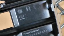Kratka atrapa zderzaka PRZÓD PRAWA VW Volkswagen Touareg III 18- 760853666J