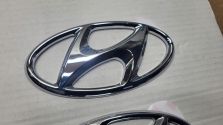 Znaczek Logo Emblemat Hyundai i30 III 17- 86320-G4200 ORYGINAŁ NOWY !!!