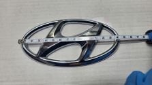 Znaczek Logo Emblemat Hyundai i30 III 17- 86320-G4200 ORYGINAŁ NOWY !!!