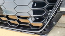 Atrapa chłodnicy GRILL Audi A4 B9 8W0 BLACK PDC QUATTRO 8W0853651EB DT NOWA