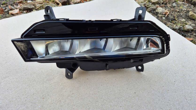 Halogen LED LEWY PRZÓD Skoda Octavia III LIFT RS VRS OE 5E0941699H BDB Stan