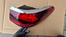 Lampa TYŁ Tylna PRAWA w błotnik Mercedes E klasa W214 KOMBI 23- EUROPA ORYG