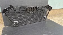 Atrapa chłodnicy GRILL Audi RS4 8W0 B9 LIFT 19- 8W0853651BF BG ORYG NOWY !!