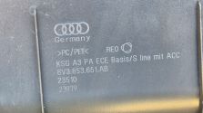 Atrapa chłodnicy GRILL Audi A3 8V LIFT 16-20 RADAR ACC OE 8V3853651AB NOWA!