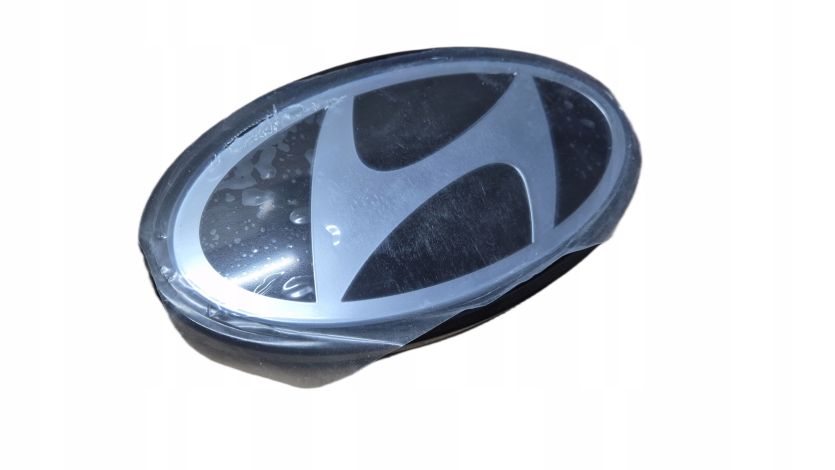 Emblemat Znaczek Logo w Grill + MOCOWANIE Hyundai i30 III 24- OE 86367G4900