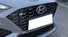 Emblemat Znaczek Logo w Grill + MOCOWANIE Hyundai i30 III 24- OE 86367G4900