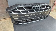 Atrapa chłodnicy GRILL Audi A3 8Y LIFT 24- S-LINE OE 8Y0853651AF BLACKCHROM