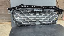 Atrapa chłodnicy GRILL Audi A3 8Y LIFT 24- S-LINE OE 8Y0853651AF BLACKCHROM