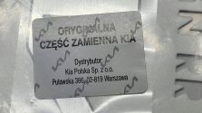 Emblemat Napis Znaczek Logo TYŁ KIA OE 86300-J7GA0 ORYGINAŁ NOWY ASO !!!