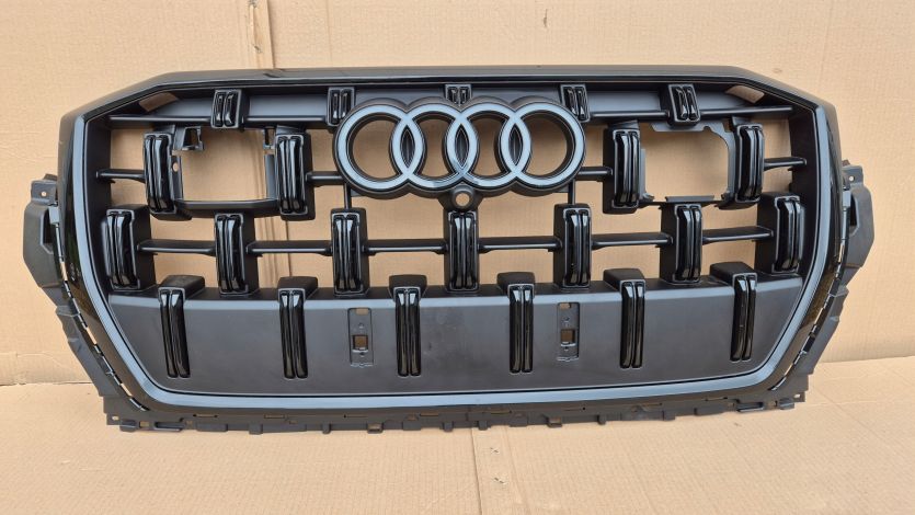 Atrapa chłodnicy GRILL Audi Q7 II 4M0 LIFT 2023- S-LINE OE 4M0853651BE NOWA