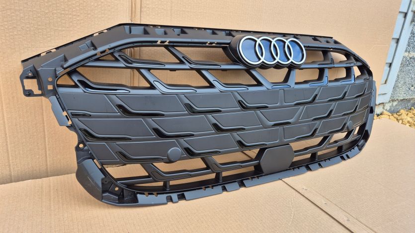 Atrapa chłodnicy GRILL Audi A3 8Y LIFT 24- S-LINE OE 8Y0853651AF BLACK NOWY