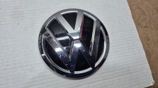Emblemat Znaczek Logo w Grill VW Volkswagen Passat B8 2014- 3G0853601B