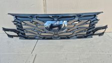 Atrapa chłodnicy GRILL+STELAŻ Hyundai Tucson IV LIFT 24- N-LINE Pod Kamerę