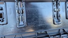 Atrapa chłodnicy GRILL Audi Q7 II 4M0 LIFT 23- S-LINE OE 4M0853651BE CHROM